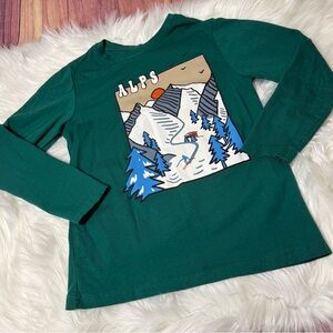 Primark Youth Boy Size 7-8 Years Long Sleeve Green Shirt with Graphic Design